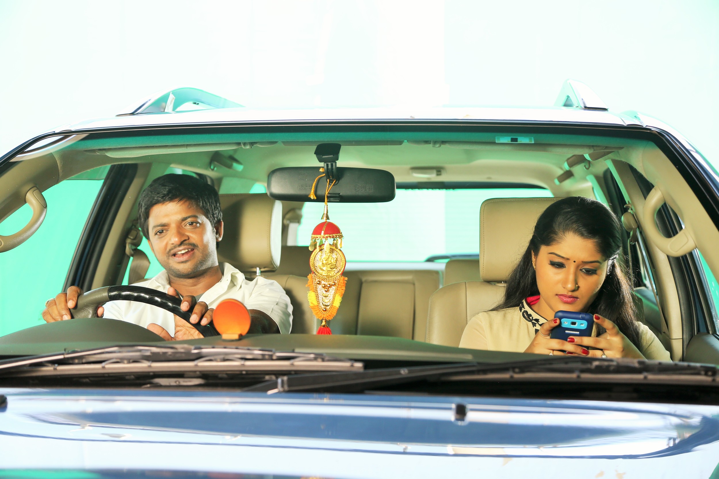 ஒன்பதிலிருந்து  பத்து வரை  – ஆல்பம்