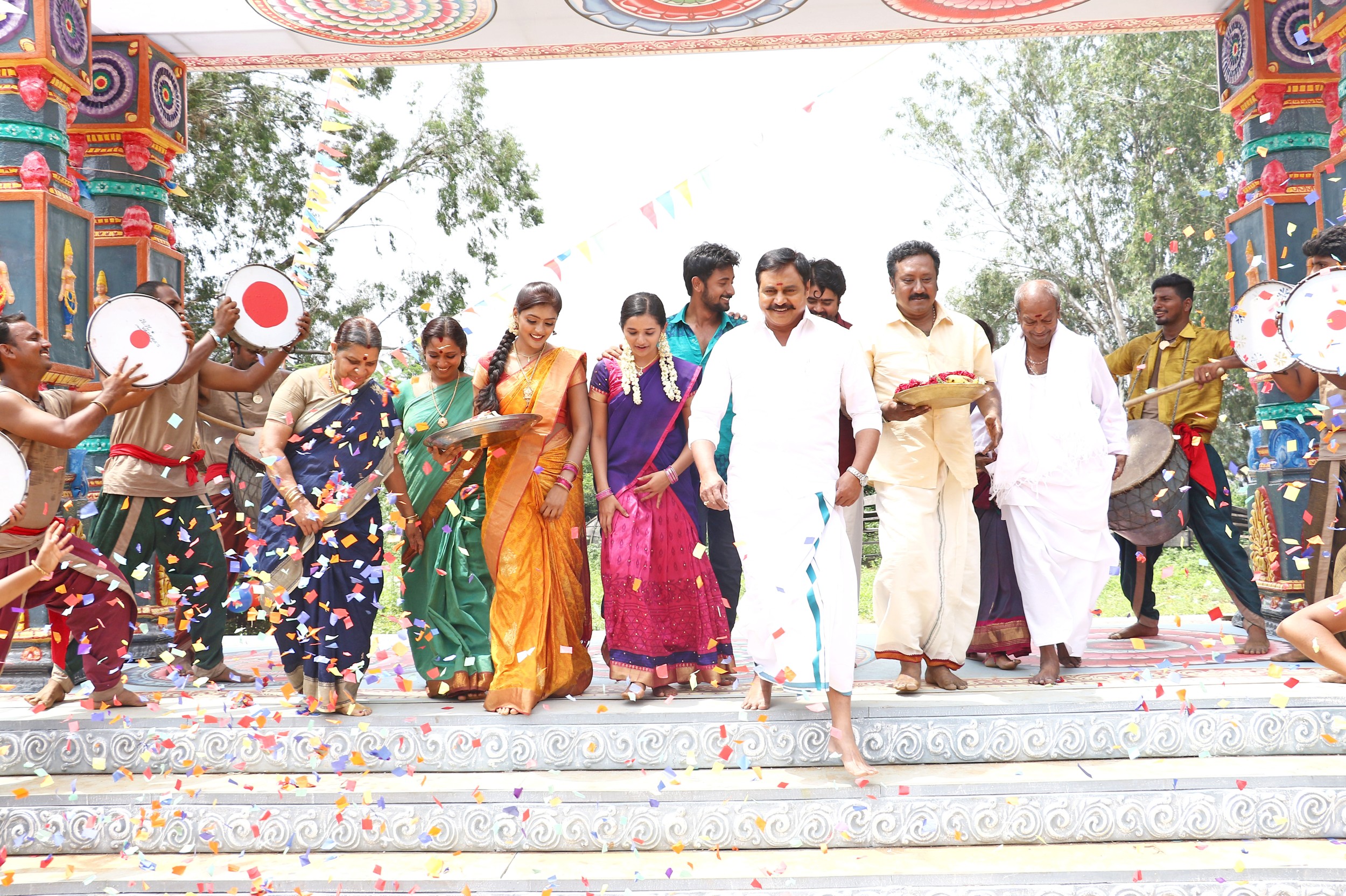 ‘ஓய்’ என்று ஏன் தலைப்பு  வைச்சோம் தெரியுமா? இயக்குநர் விளக்கம் + ஆல்பம்