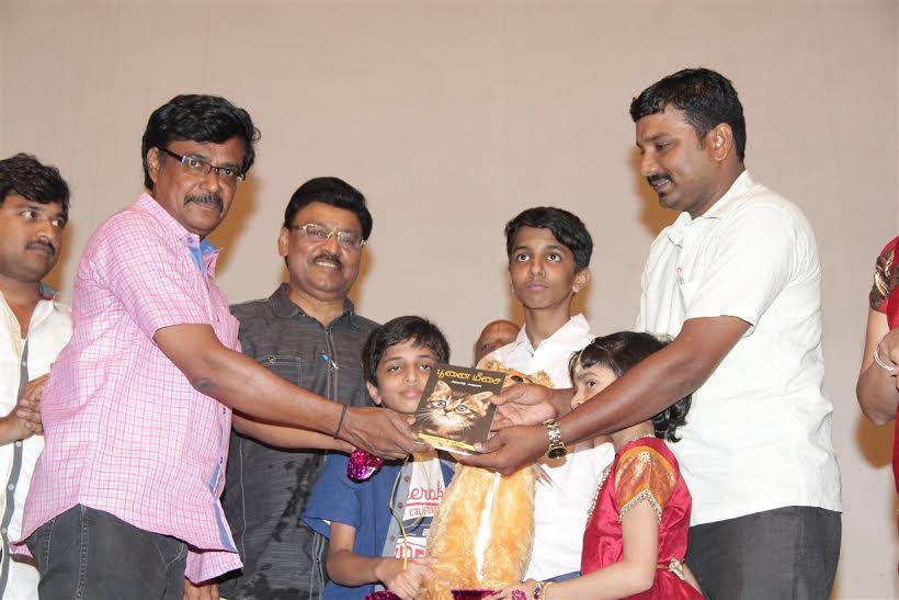 ‘சினிமாவுக்கு டூ விடப்படாது: பழம்தான் விடோணும்!’ – பாக்யராஜ் அட்வைஸ்