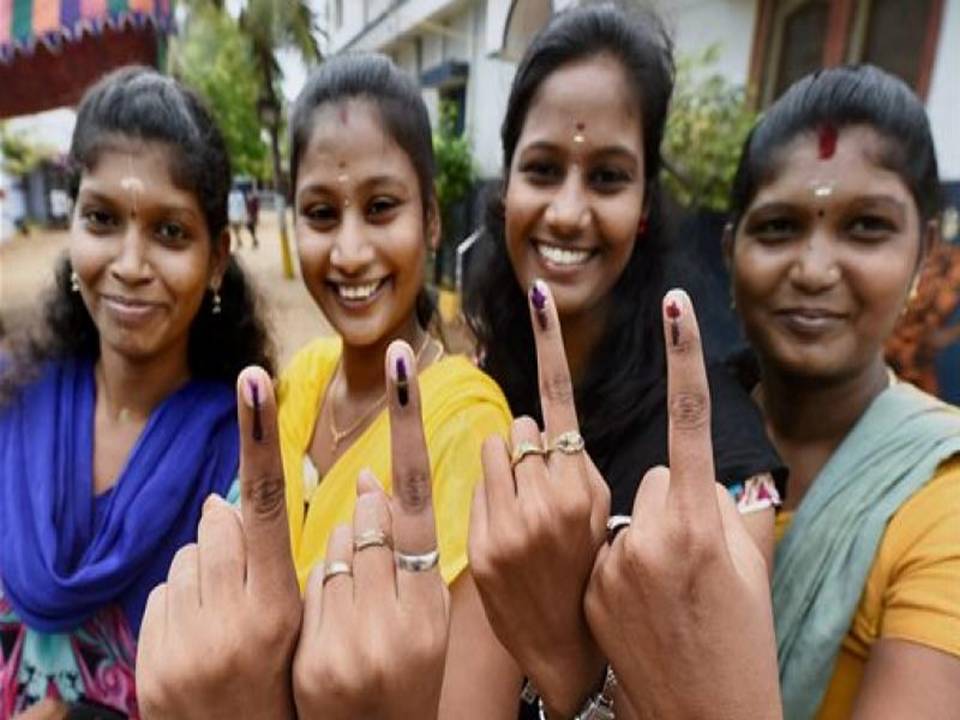 லோக்கல் எலெக்சன்லே லேடீஸ் 50 % போட்டி!