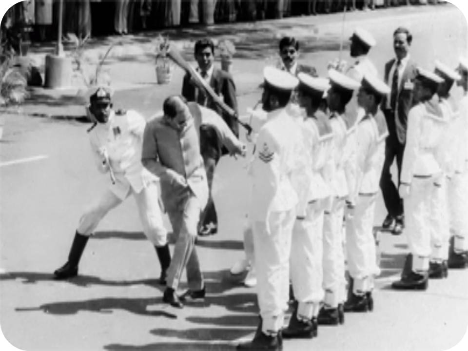 ராஜீவ் காந்தி கொழும்பில் மரியாதை அணிவகுப்பில் இலங்கை ராணுவத்தினால் தாக்குதலுக்குள்ளான நாள்