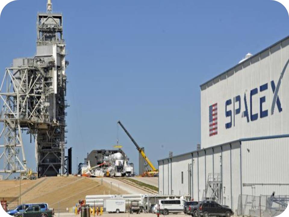 நாசா விண்ணுக்கு அனுப்பிய ஸ்பேஸ் எக்ஸ்  டமார்!