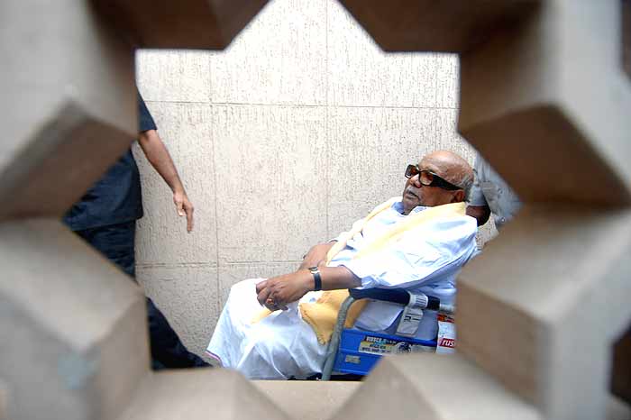 தமிழக மக்கள் எப்போதுமே உரத்துப் பேசுகிற ஒரு தலைவர் கருணாநிதி!