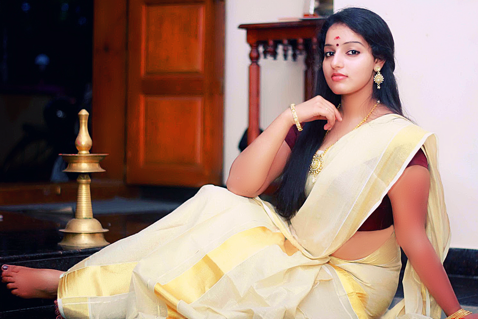 “ அருவா சண்ட நாயகி “ மாளவிகா மேனன்” – ஆல்பம்!