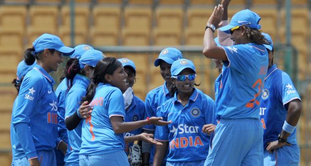 மகளிர் உலகக் கோப்பை ; இங்கிலாந்து அணியை வென்றது இந்திய அணி! வென்றது.