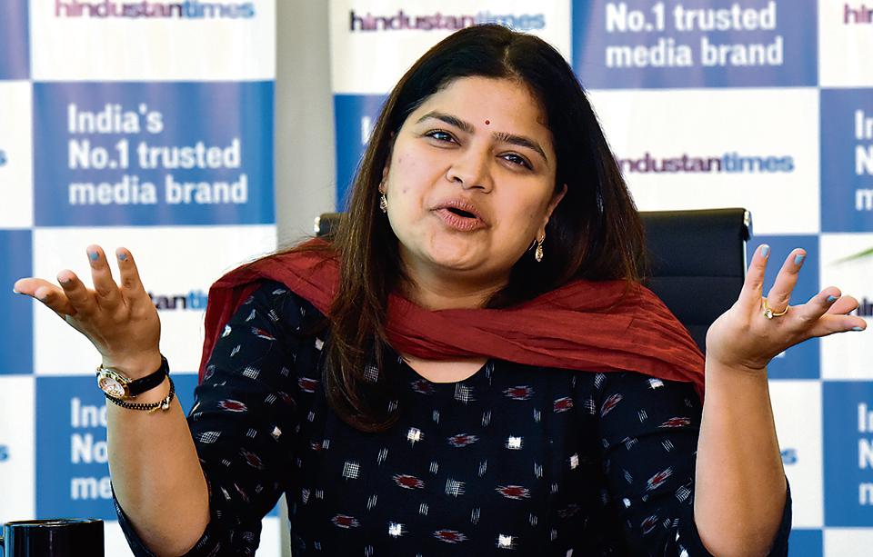 நானும் பாலியல் துன்புறுத்தலுக்கு ஆளாகி இருக்கேன் – பாஜக எம்.பி. பூனம் மகாஜன் பகீர்!