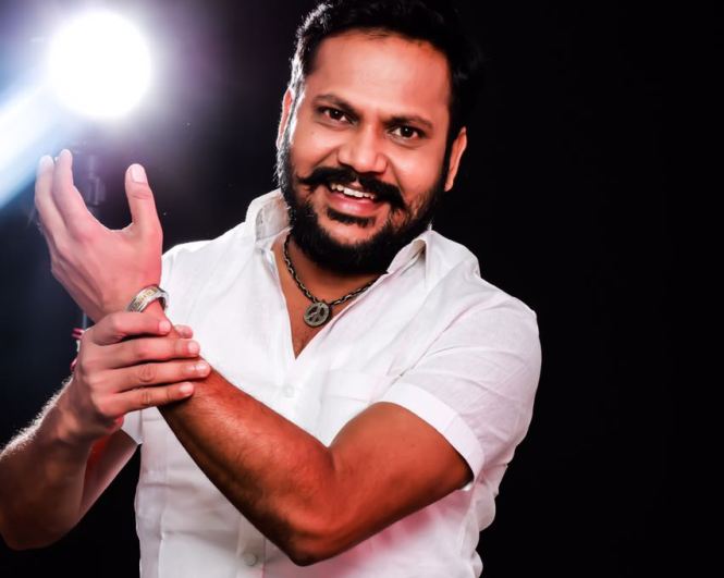 அடுத்த தீபாவளிக்கு பப்ளிக் ஸ்டார் படம் ஒண்ணு வர சான்ஸ் இருக்குது!