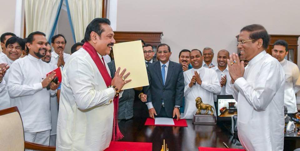 இலங்கை பிரதமரானார் இம்சை அரசன் ராஜபக்சே!