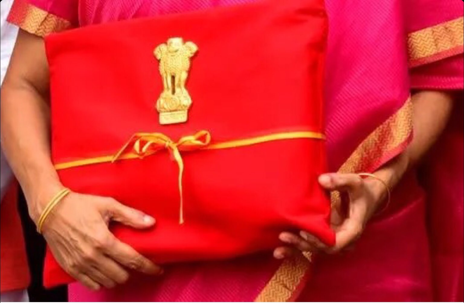 உலக நாடுகளிடம் கடன் வாங்காதோர் பட்டியலில் இருக்கும் இந்தியா!