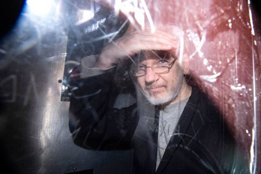 அசாஞ்சே-வை நாடு கடத்த கூடாது! – பிரிட்டன் நீதிமன்றம் தீர்ப்பு