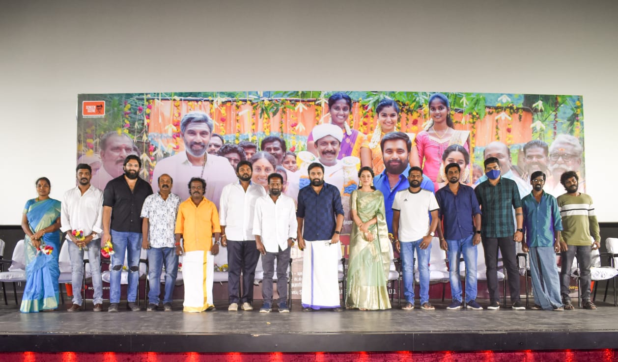 எம்ஜிஆர் மகன் படத்தில் ஊரே அறிவுரை சொல்லும்!