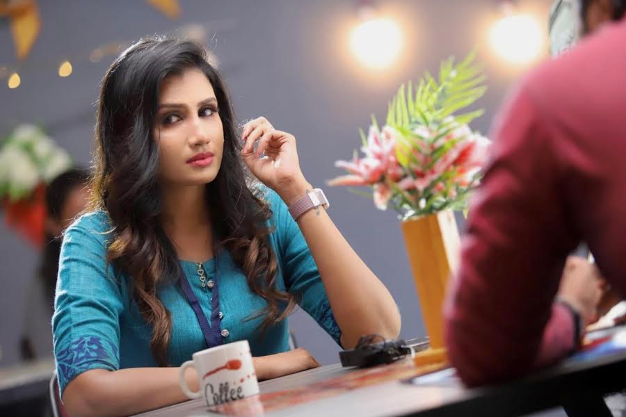 லாகின் செய்வதால் ஏற்படும் விளைவை பற்றி சொல்லும் படம்!