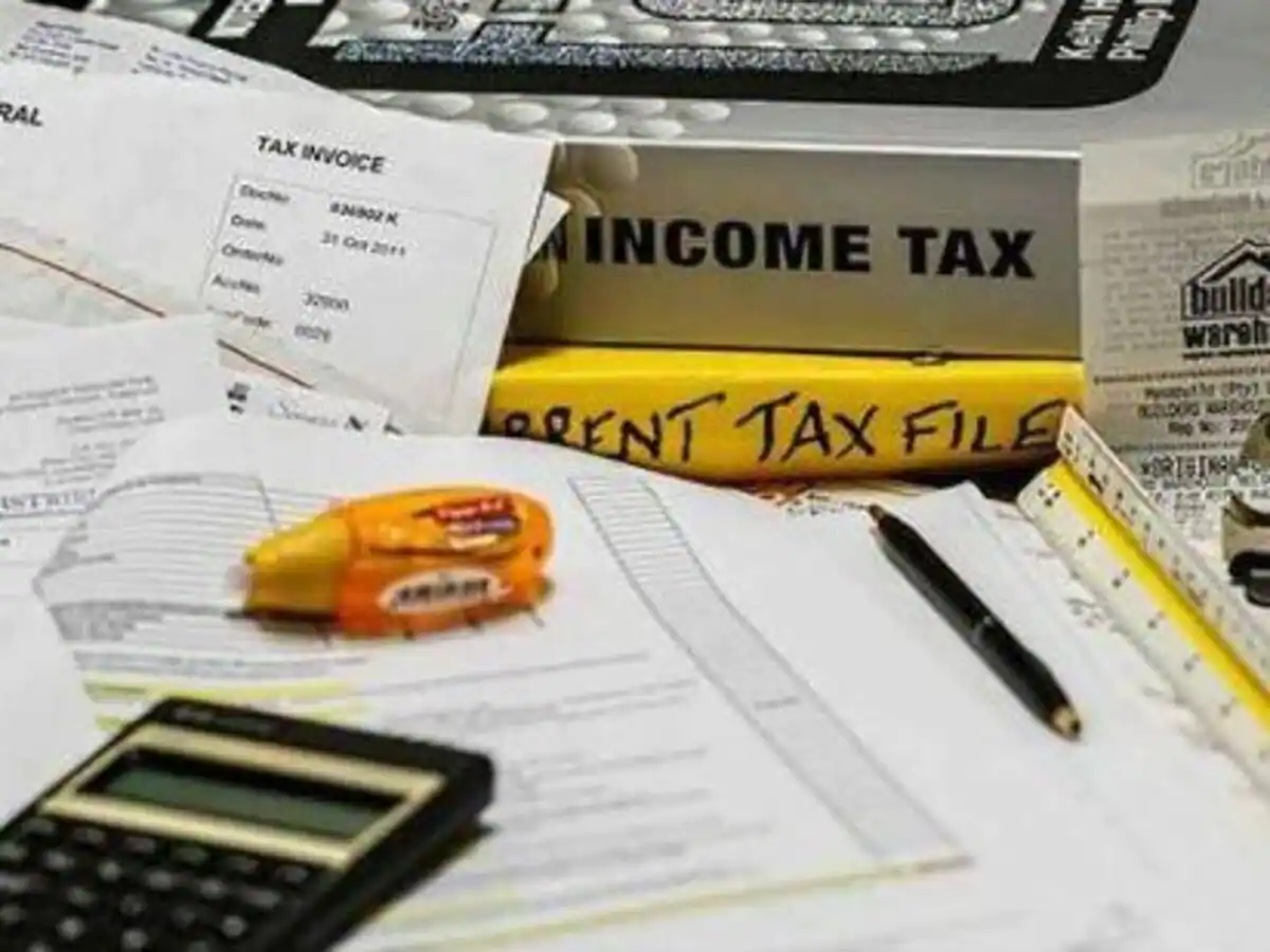 வருமான வரி கணக்கு தாக்கல் செய்ய மார்ச் 15 ந்தேதி வரை கால அவகாசம்!