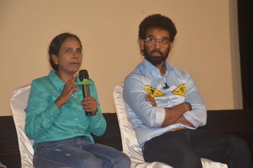 கள்ளன் படத்தை ரிலீஸ் செய்ய விட மாட்டேங்கறாங்க – இயக்குநர் சந்திரா வேதனை!