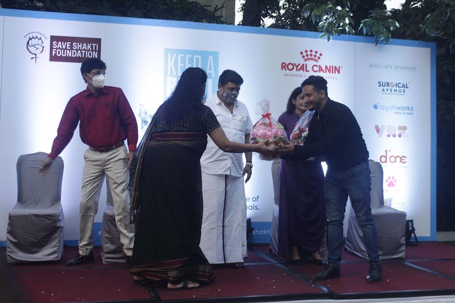 பிரபலங்கள் கலந்துகொண்ட ‘ஒரு கிண்ணத்தை வைத்திருங்கள்’ நிகழ்ச்சித் துளிகள்!