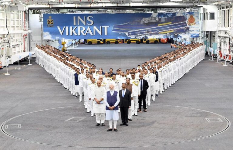 விமானம் தாங்கிப் போர்க்கப்பல் ஐஎன்எஸ் விக்ராந்த் –  நாட்டுக்கு அர்ப்பணித்தார் பிரதமர் மோடி!