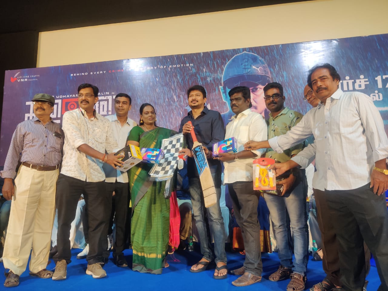 35 டிகிரி செல்ஷியஸ் வெப்பத்தில் 22 நாட்கள் குகைக்குள் நடைபெற்ற ‘ரூட் நம்பர் 17’ படப்பிடிப்பு