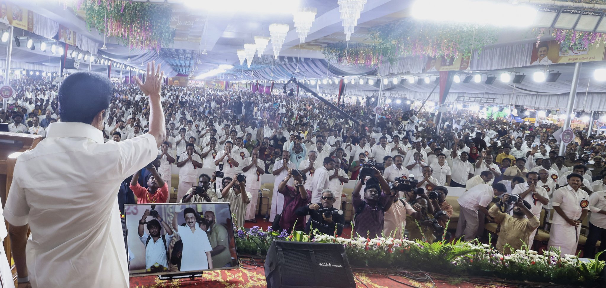 மோடிஅரசின் ஊழல் முகத்தைக் கிழித்தெறிய வேண்டும் -முப்பெரும் விழாவில் முதல்வர் ஸ்டாலின் ஆவேசம்!