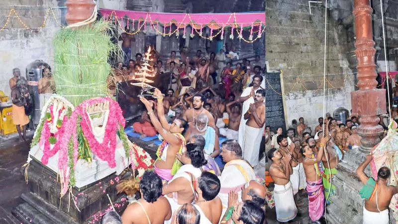திருச்செந்தூர் முருகன் கோயில் முக்கிய விழாவான ஆவணி திருவிழா கொடியேற்றத்துடன் தொடங்கியது!