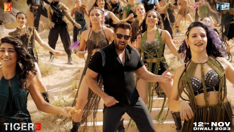 “லேகே பிரபு கா நாம்” பாடலுக்கு கிடைத்த வரவேற்பால் சல்மான் கான் – கத்ரீனா கைப் ஹேப்பி!