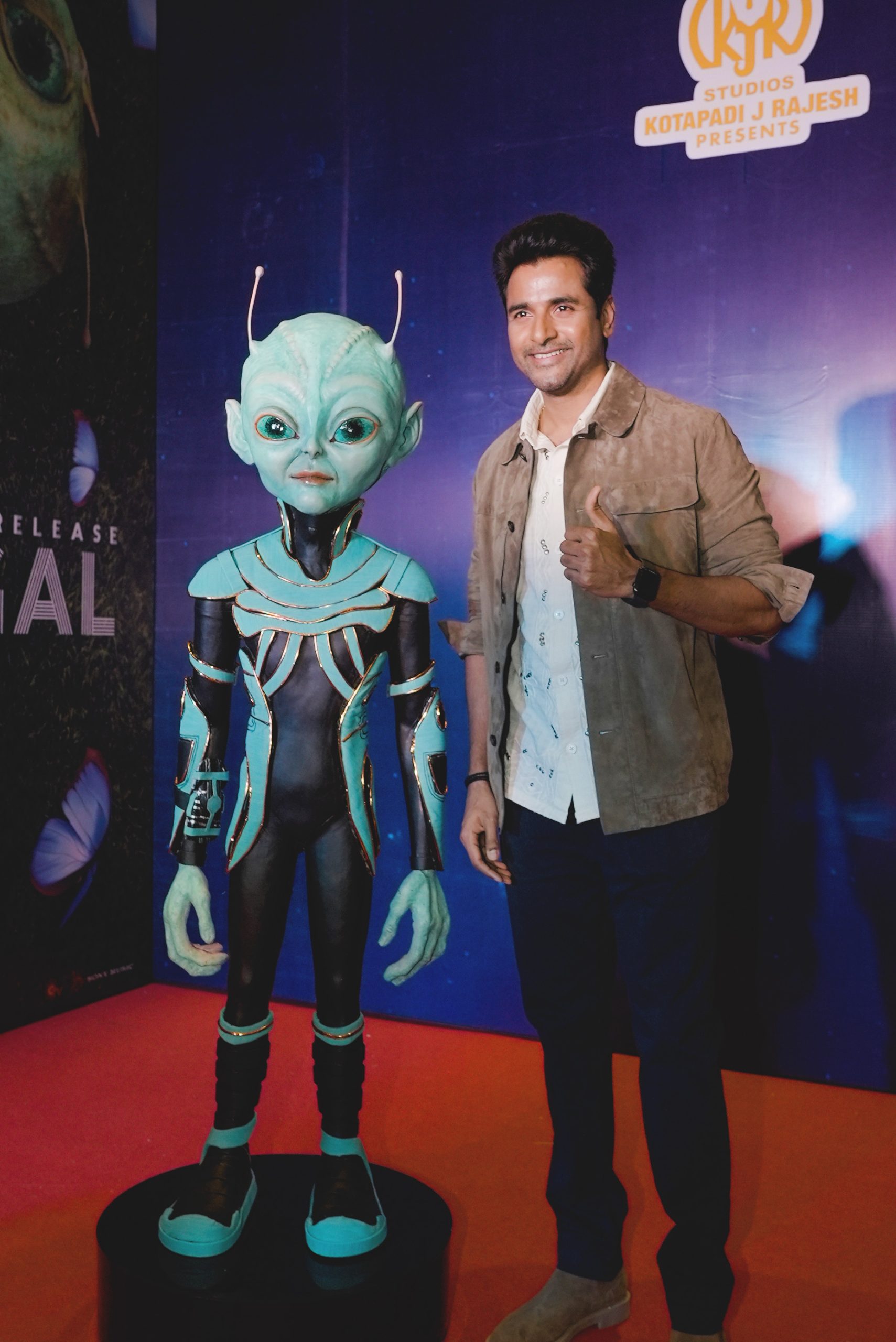 அயலான் முன் வெளியீட்டு நிகழ்வு ஸ்டில்ஸ்!