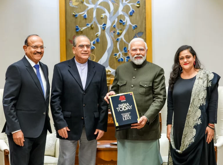 பிரதமர் மோடிக்கு நியூஸ் மேக்கர் விருது- இந்தியா டுடே வழங்கியது!