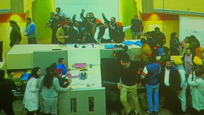 சண்டிகர் – மேயர் தேர்தலில் மோசடி-ஆம் ஆத்மி & காங்கிரஸ் ஐகோர்ட்டில் வழக்கு- வீடியோ!