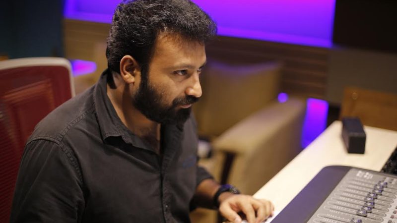 திபு நினன் தாமஸின் மறக்க முடியாத காதல் பாடல்கள், ‘நீ கவிதைகளா’, ‘அடியே’ முதல் ‘கண்கள் ஏதோ’ வரை’!