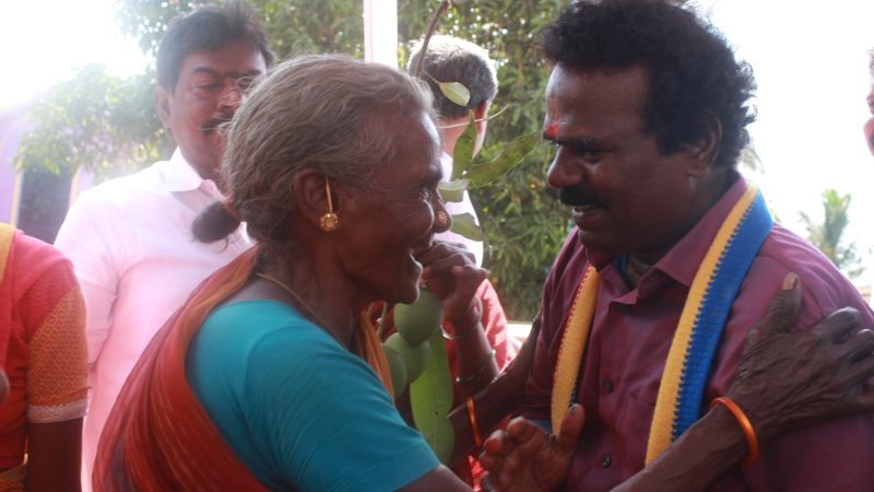 வாயை வச்சிகிட்டு என்ன பண்றீங்க?- தங்கர்பச்சான் ஆவேசம்!