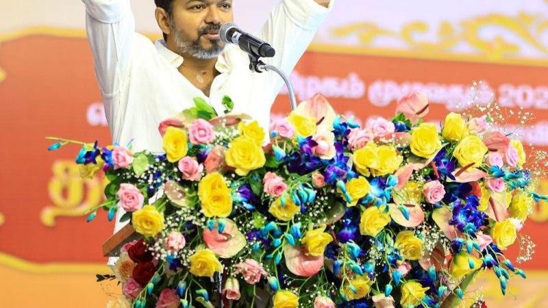 ‘நீட் தேர்வு தேவையில்லை’ – நடிகர் விஜய்
