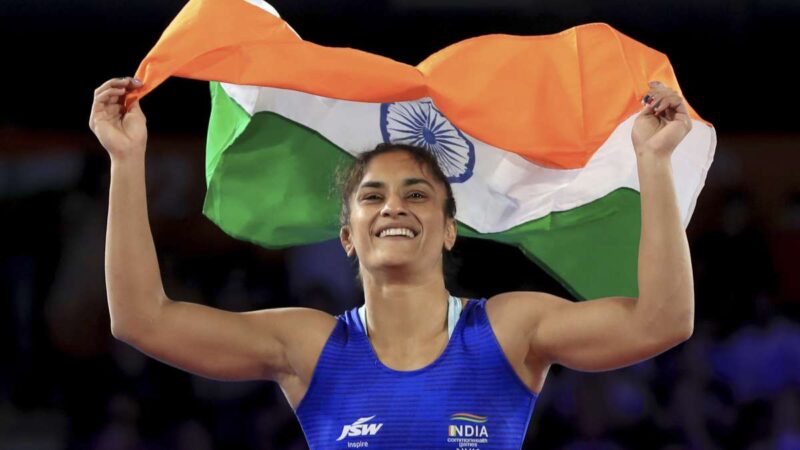 வினேஷ் போகத் இந்திய மக்களின் மனதில் நீங்காத இடம்பெற்றுவிட்டார்!.