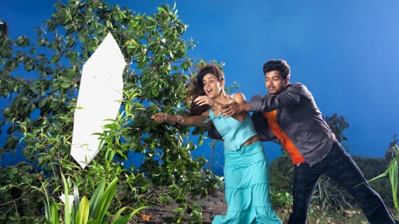 ரசிகர்கள் கொண்டாட்டத்தில் விஜய்-யின்’சச்சின்’!