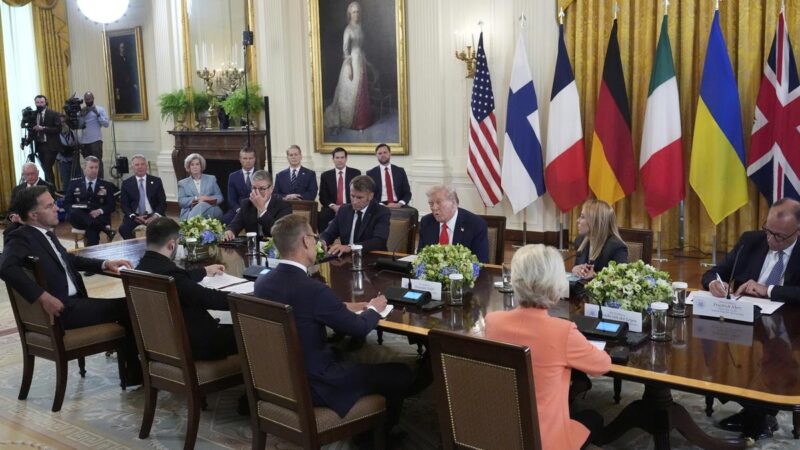 டிரம்ப் – ஜெலன்ஸ்கி சந்திப்பு: போர் நிறுத்தம் குறித்து முக்கிய பேச்சுவார்த்தை!