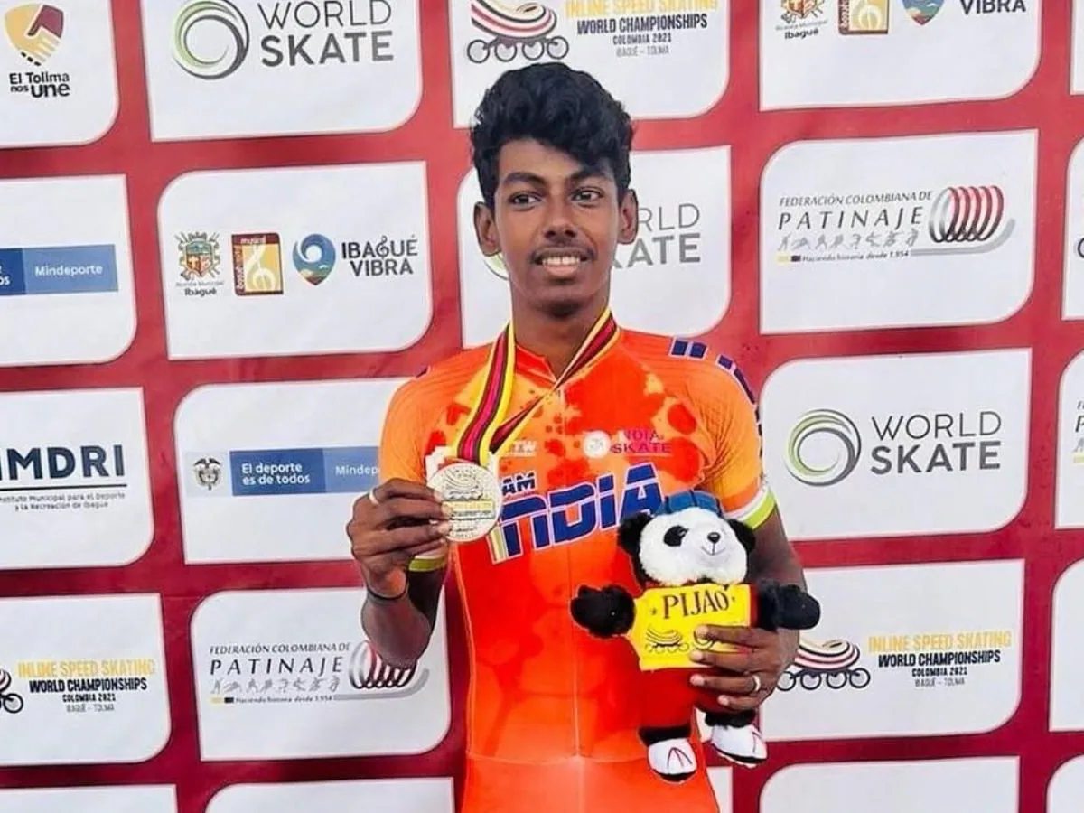 உலக சாம்பியன்ஷிப்பில் இந்தியாவுக்கு முதல் தங்கம்: ஆனந்த்குமார் வேலயுதம் வரலாற்றுச் சாதனை