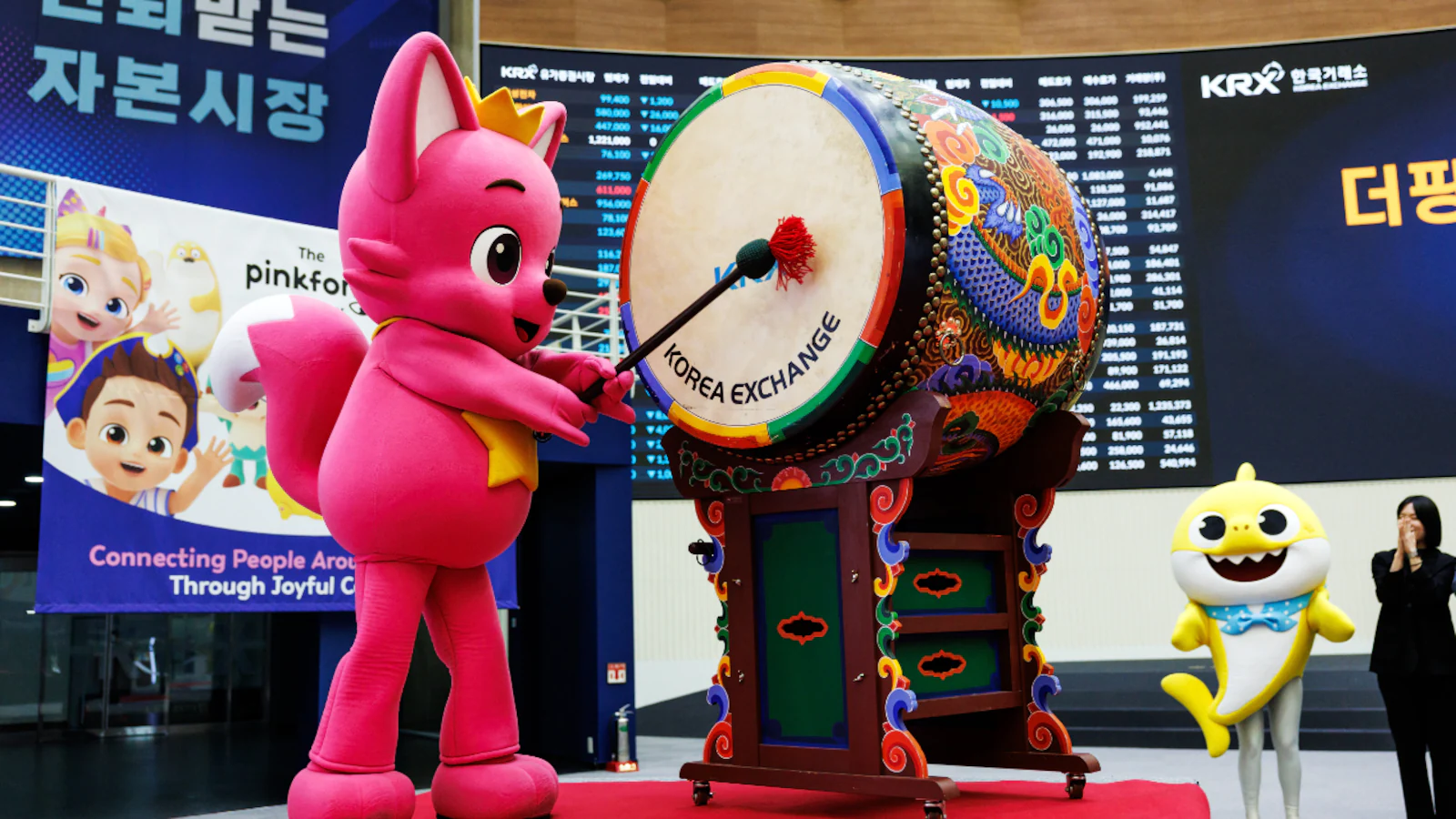 🦈பேபி ஷார்க் பிரபலம்: பிங்க் ஃபாங் நிறுவனத்தின் பங்குச் சந்தை ஏற்றமும் வணிக வெற்றியும்!