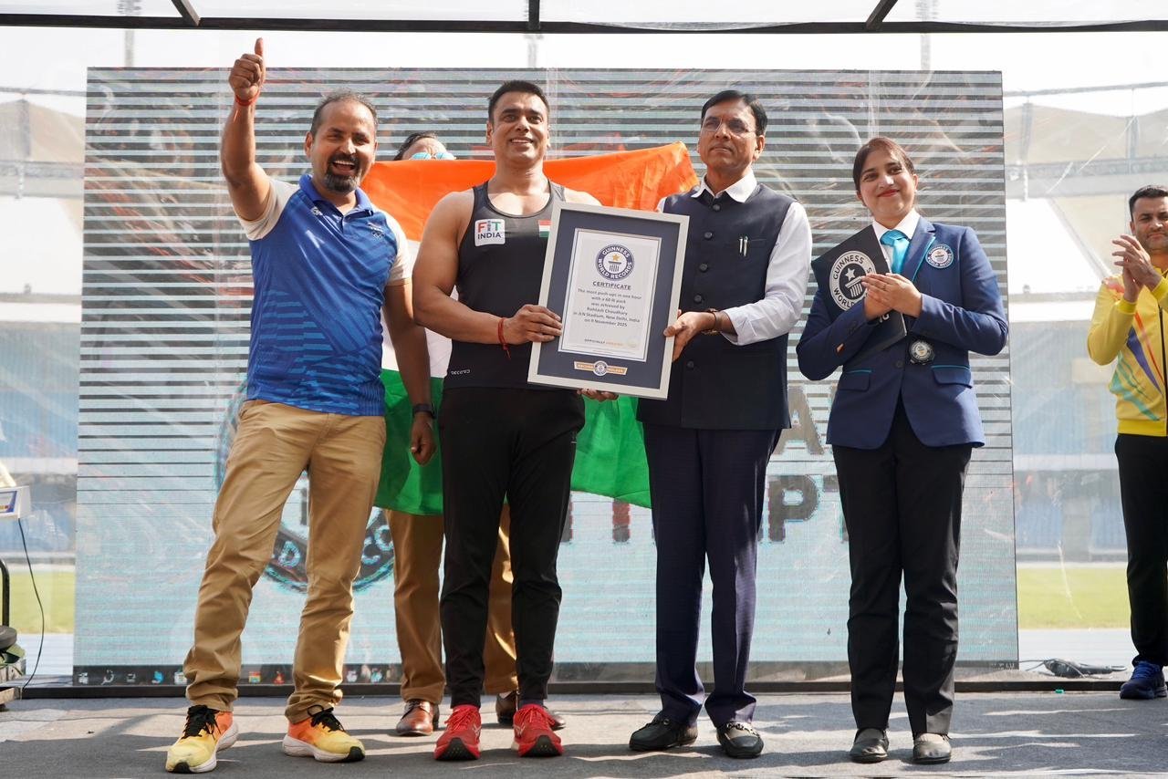 🥇 💪 கின்னஸ் சாதனை: இந்தியாவின் ‘புஷ்-அப் நாயகன்’ ரோஹ்தாஷ் சௌத்ரி!