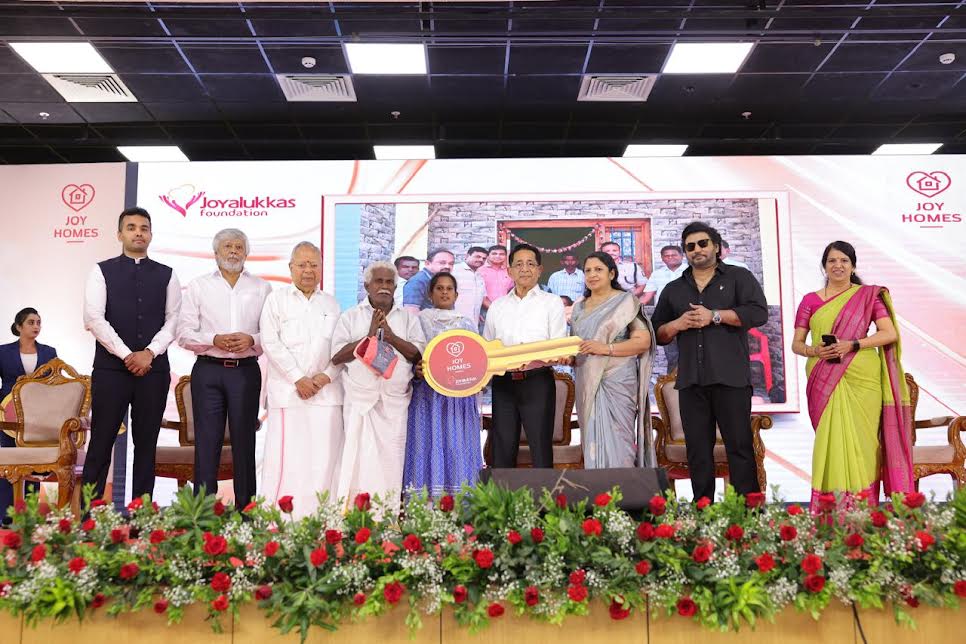 ஏழைகளின் வீட்டுக்கனவை நனவாக்கிய ஜோய் ஆலுக்காஸ்!