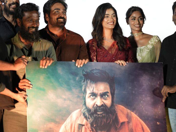 கோலிவுட்டின் பிரம்மாண்ட ‘டிராக்’:சத்யம் தியேட்டரை அதிரவைத்த ’ட்ரெயின்’ இசை & டீஸர் வெளியீட்டு விழா!