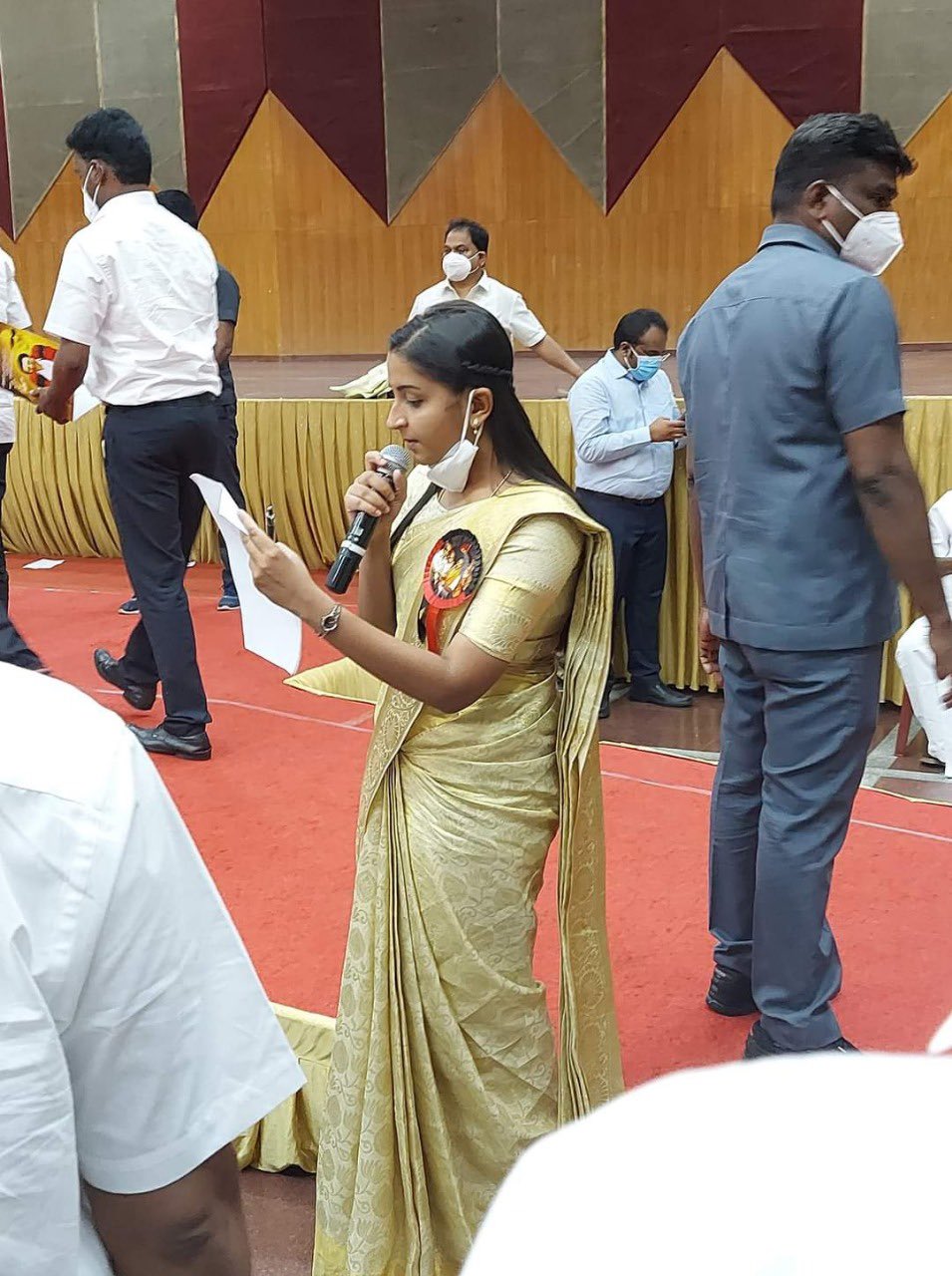 திமுகவில் சேர்ந்த பத்மபிரியாவுக்கு மகளிர் அணியில் பொறுப்பு?