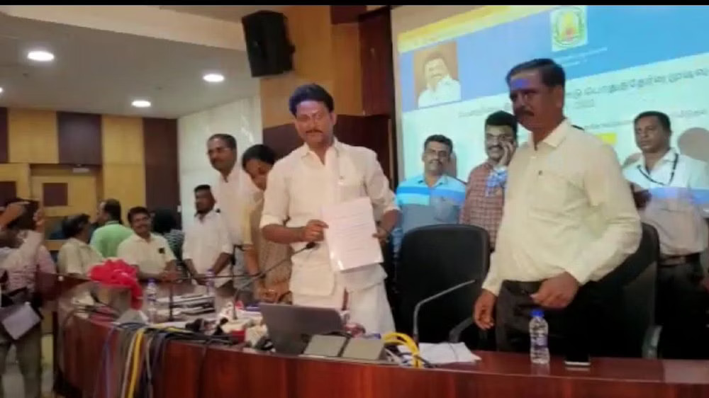 10 மற்றும் 12-ம் வகுப்பு மாணவர்களுக்கான பொதுத்தேர்வுகள் முடிவுகள்- அமைச்சர் அன்பில் மகேஷ் வெளியிட்டார்!